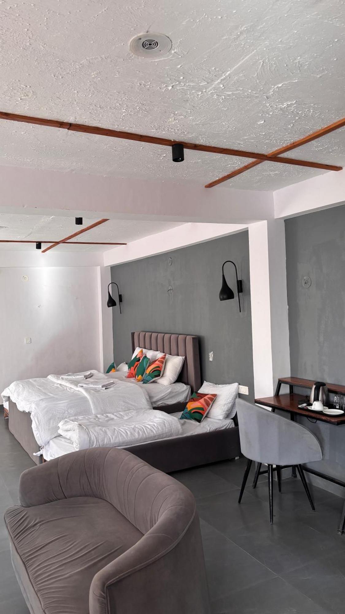 Peppy Nomads Luxuria Jibhi Exterior foto